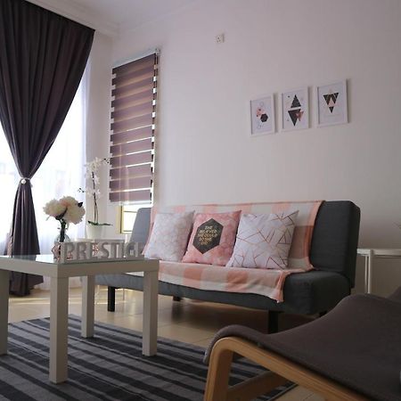 Prestige Pelangi Riverside'S Home コタバル エクステリア 写真